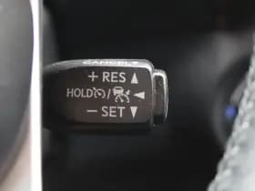 Toyota Hilux 2.4 D-4D Double Cab Professional Automaat thumbnail 18