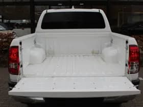 Toyota Hilux 2.4 D-4D Double Cab Professional Automaat thumbnail 8