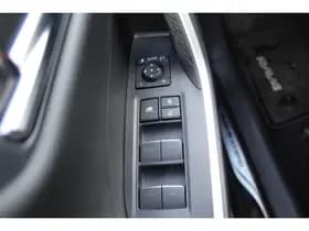 Toyota RAV4 2.5 Plug-in Hybrid AWD Bi-Tone Plus thumbnail 23