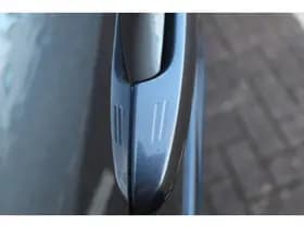 Toyota RAV4 2.5 Plug-in Hybrid AWD Bi-Tone Plus thumbnail 7