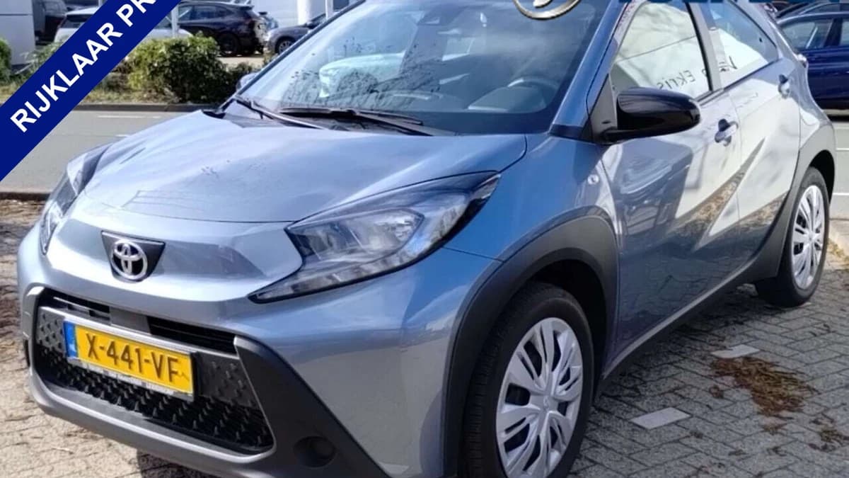 Toyota Aygo X 1.0 VVT-i MT Play — foto 1