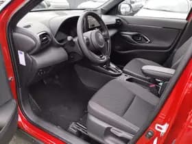 Toyota Yaris Cross 1.5 Hybrid 115 First Edition Comfort Pack thumbnail 2