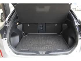 Toyota Yaris Cross 1.5 Hybrid Adventure Bi-Tone thumbnail 16