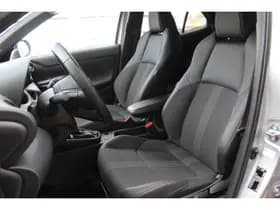 Toyota Yaris Cross 1.5 Hybrid Adventure Bi-Tone thumbnail 3