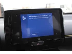 Toyota Yaris Cross 1.5 Hybrid Adventure Bi-Tone thumbnail 28