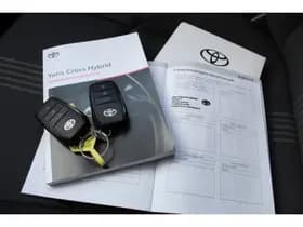 Toyota Yaris Cross 1.5 Hybrid Adventure Bi-Tone thumbnail 32