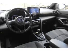 Toyota Yaris Cross 1.5 Hybrid Adventure Bi-Tone thumbnail 10
