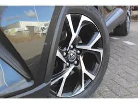 Toyota C-HR 1.8 Hybrid Dynamic thumbnail 4