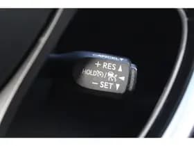 Toyota C-HR 1.8 Hybrid Dynamic thumbnail 8