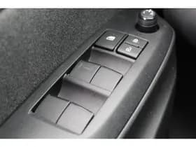 Toyota Yaris Cross 1.5 Hybrid First Edition thumbnail 21