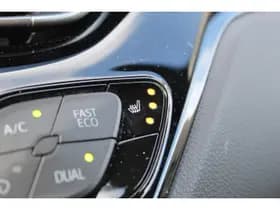 Toyota C-HR 1.8 Hybrid Style Bi-Tone thumbnail 20