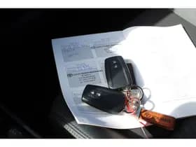 Toyota C-HR 1.8 Hybrid Style Bi-Tone thumbnail 21