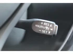 Toyota C-HR thumbnail 26