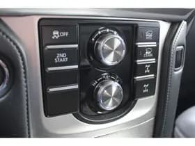 Toyota Land Cruiser 2.8 D-4D-F Professional Window Van thumbnail 22