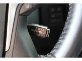 Toyota Land Cruiser 2.8 D-4D-F Professional Window Van thumbnail 27