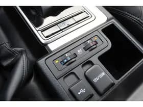 Toyota Land Cruiser 2.8 D-4D-F Professional Window Van thumbnail 29