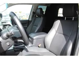 Toyota Land Cruiser 2.8 D-4D-F Professional Window Van thumbnail 6