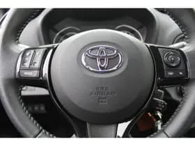 Toyota Yaris thumbnail 13
