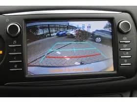 Toyota Yaris thumbnail 15
