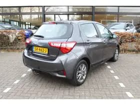 Toyota Yaris thumbnail 16