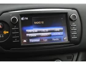 Toyota Yaris thumbnail 18