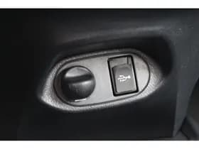 Toyota Yaris thumbnail 19
