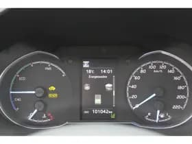 Toyota Yaris thumbnail 21