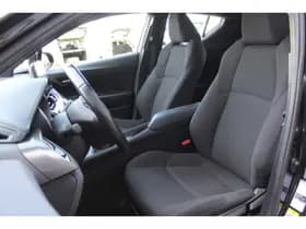 Toyota C-HR thumbnail 17