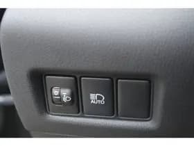 Toyota C-HR thumbnail 21