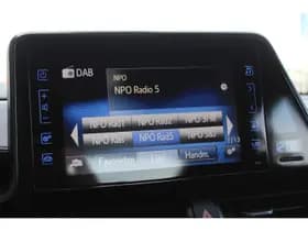 Toyota C-HR thumbnail 22