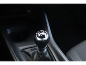 Toyota C-HR thumbnail 24