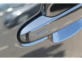 Toyota C-HR thumbnail 5