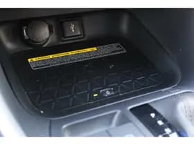 Toyota RAV4 thumbnail 21