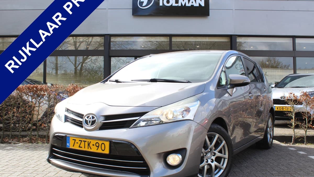 Toyota Verso — foto 1