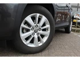 Toyota Yaris thumbnail 12