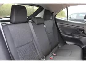 Toyota Yaris thumbnail 13