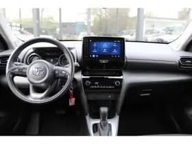 Toyota Yaris thumbnail 4