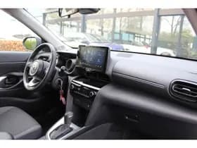 Toyota Yaris thumbnail 6