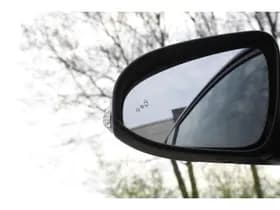 Toyota C-HR thumbnail 15