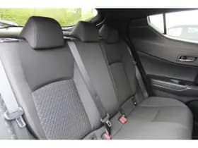 Toyota C-HR thumbnail 16