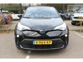 Toyota C-HR thumbnail 3