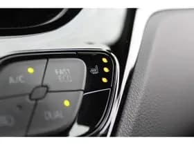 Toyota C-HR thumbnail 24