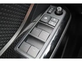 Toyota C-HR thumbnail 27
