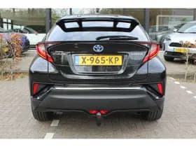 Toyota C-HR thumbnail 9