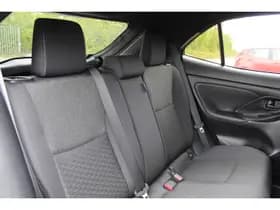 Toyota Yaris thumbnail 14