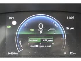 Toyota Yaris thumbnail 17