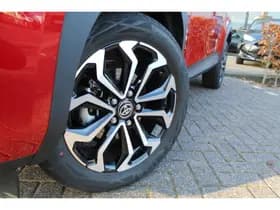 Toyota Yaris thumbnail 12