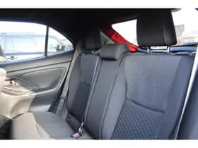 Toyota Yaris thumbnail 15