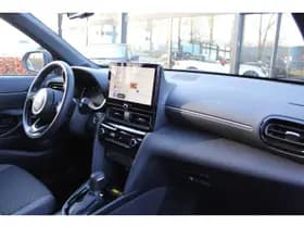 Toyota Yaris thumbnail 6