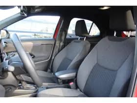 Toyota Yaris thumbnail 8